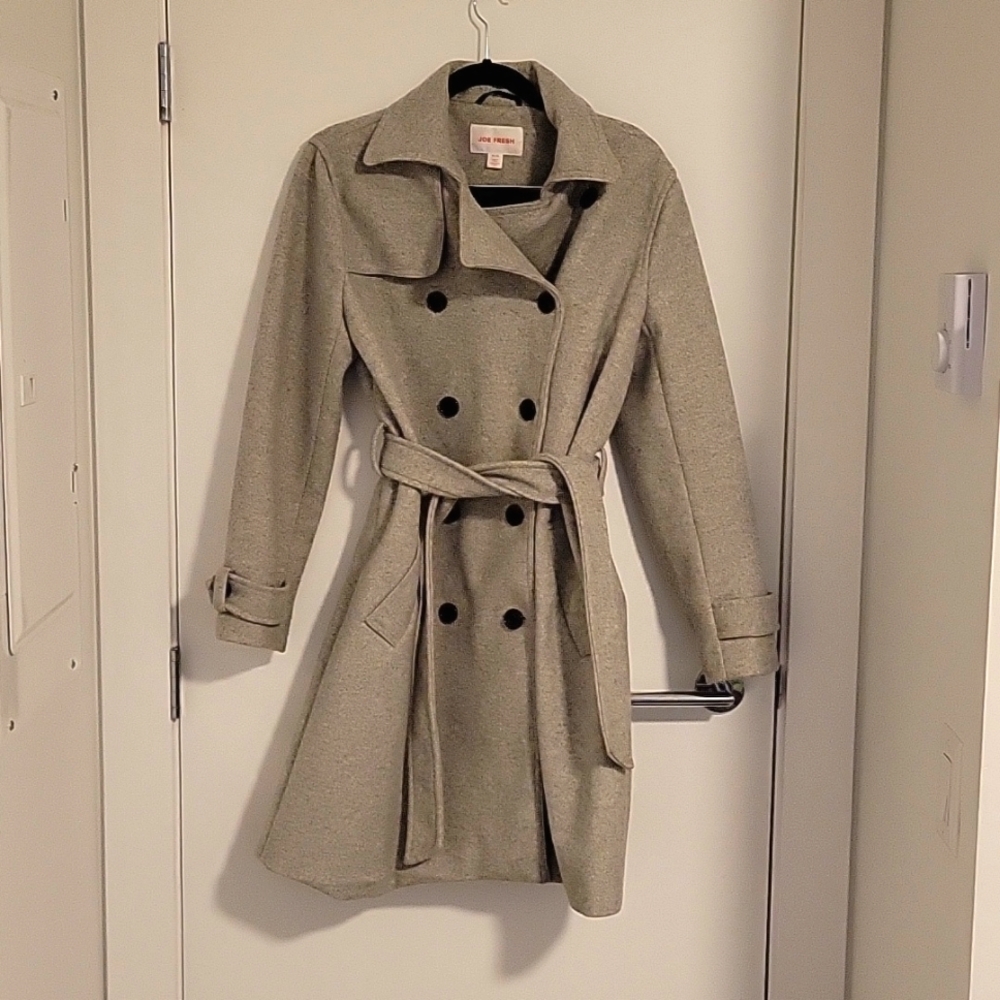 Grey trenchcoat